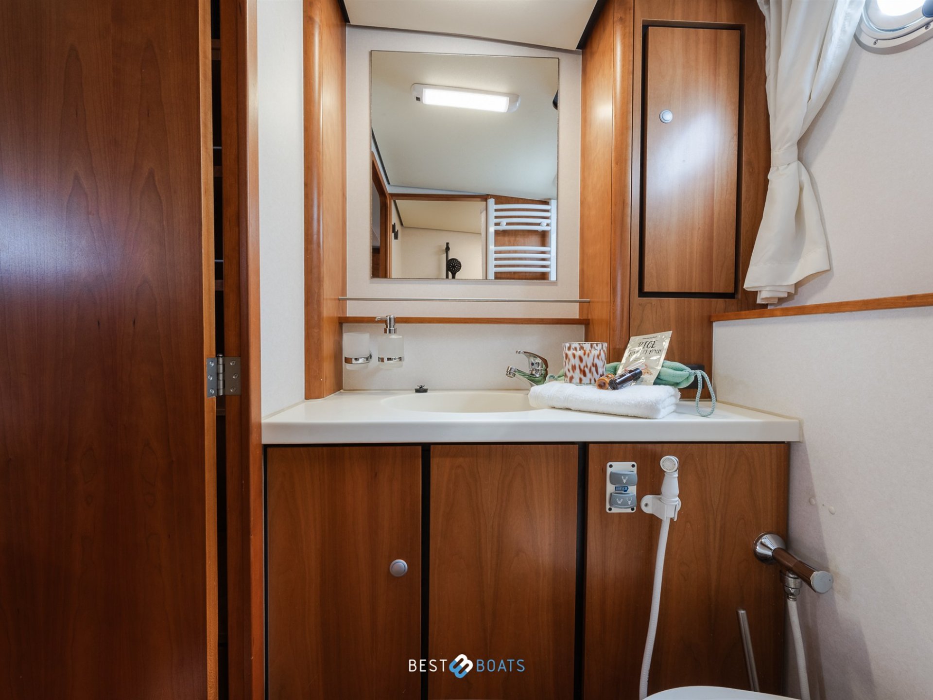 Linssen Grand Sturdy 45.9 AC Twin