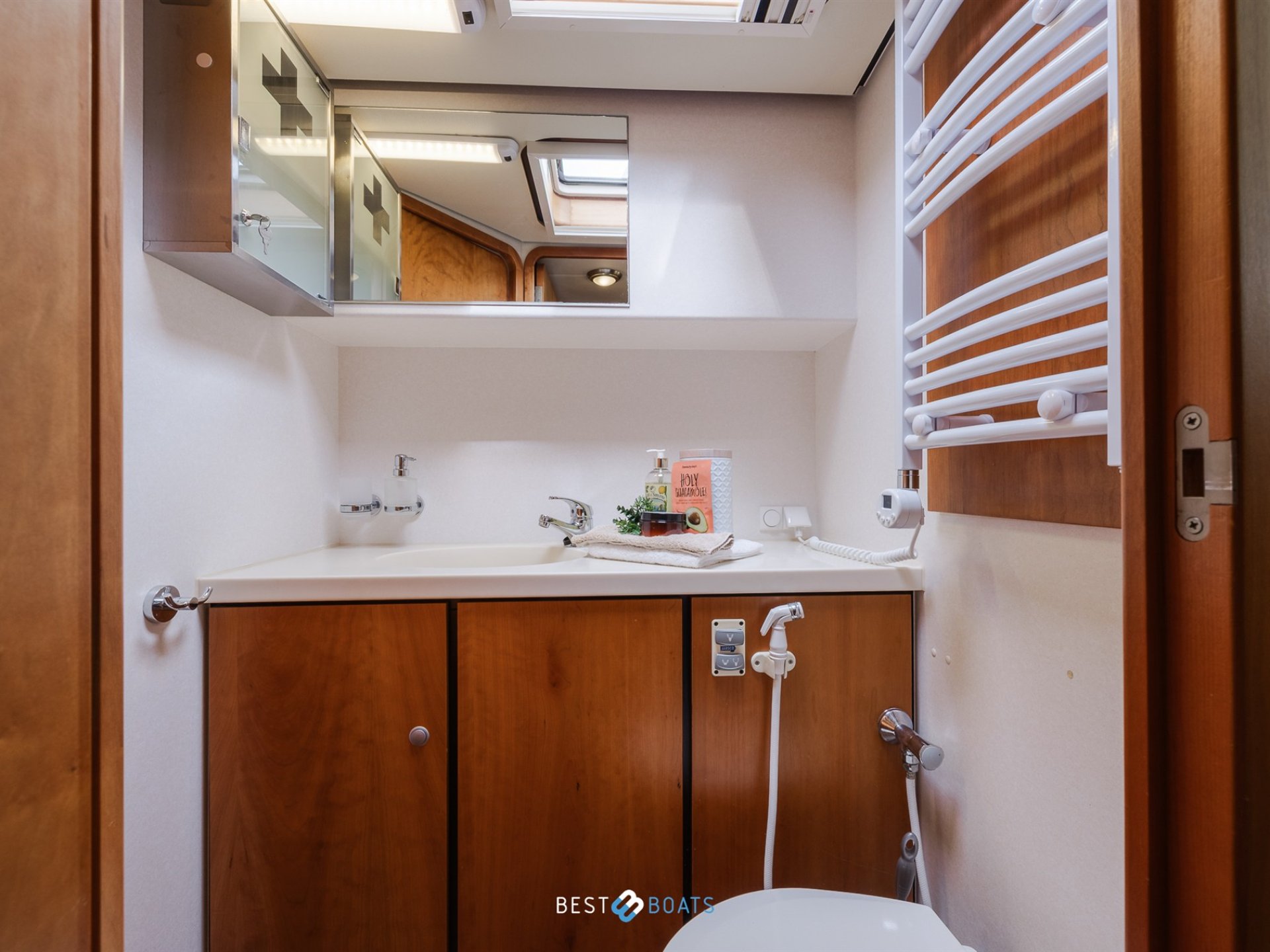 Linssen Grand Sturdy 45.9 AC Twin