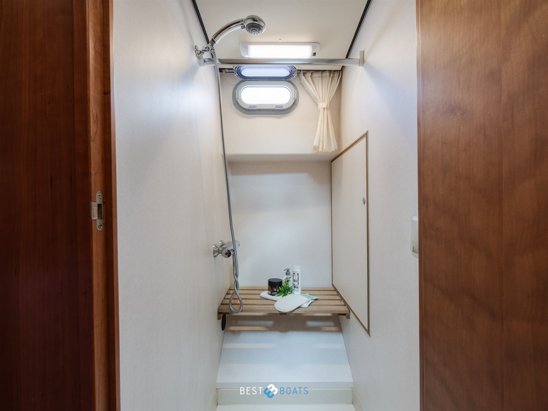 Linssen Grand Sturdy 45.9 AC Twin