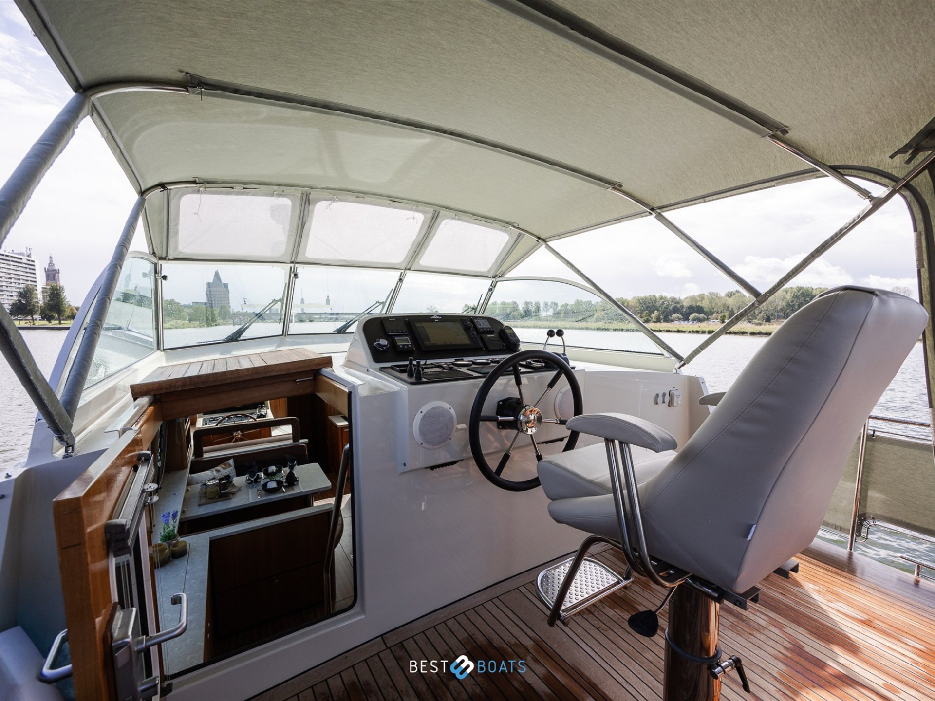 Linssen Grand Sturdy 45.9 AC Twin