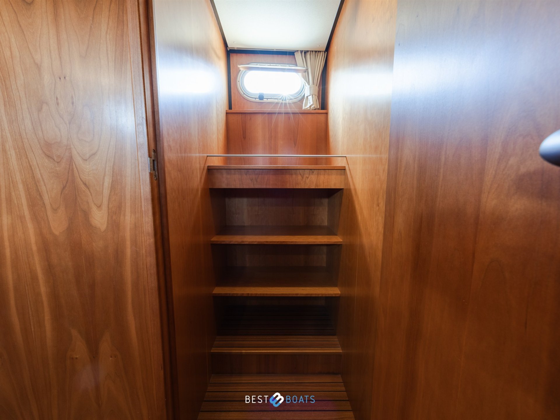 Linssen Grand Sturdy 40.9 AC
