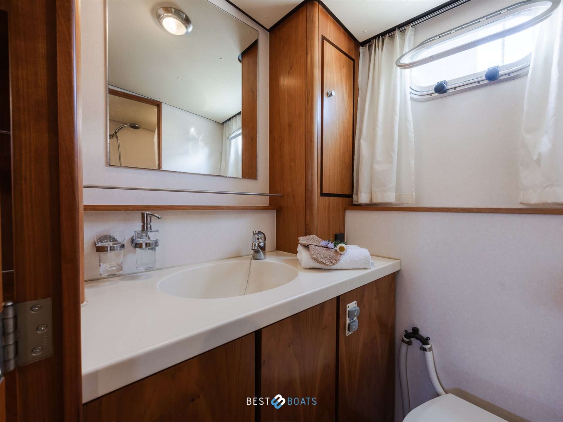 Linssen Grand Sturdy 40.9 AC
