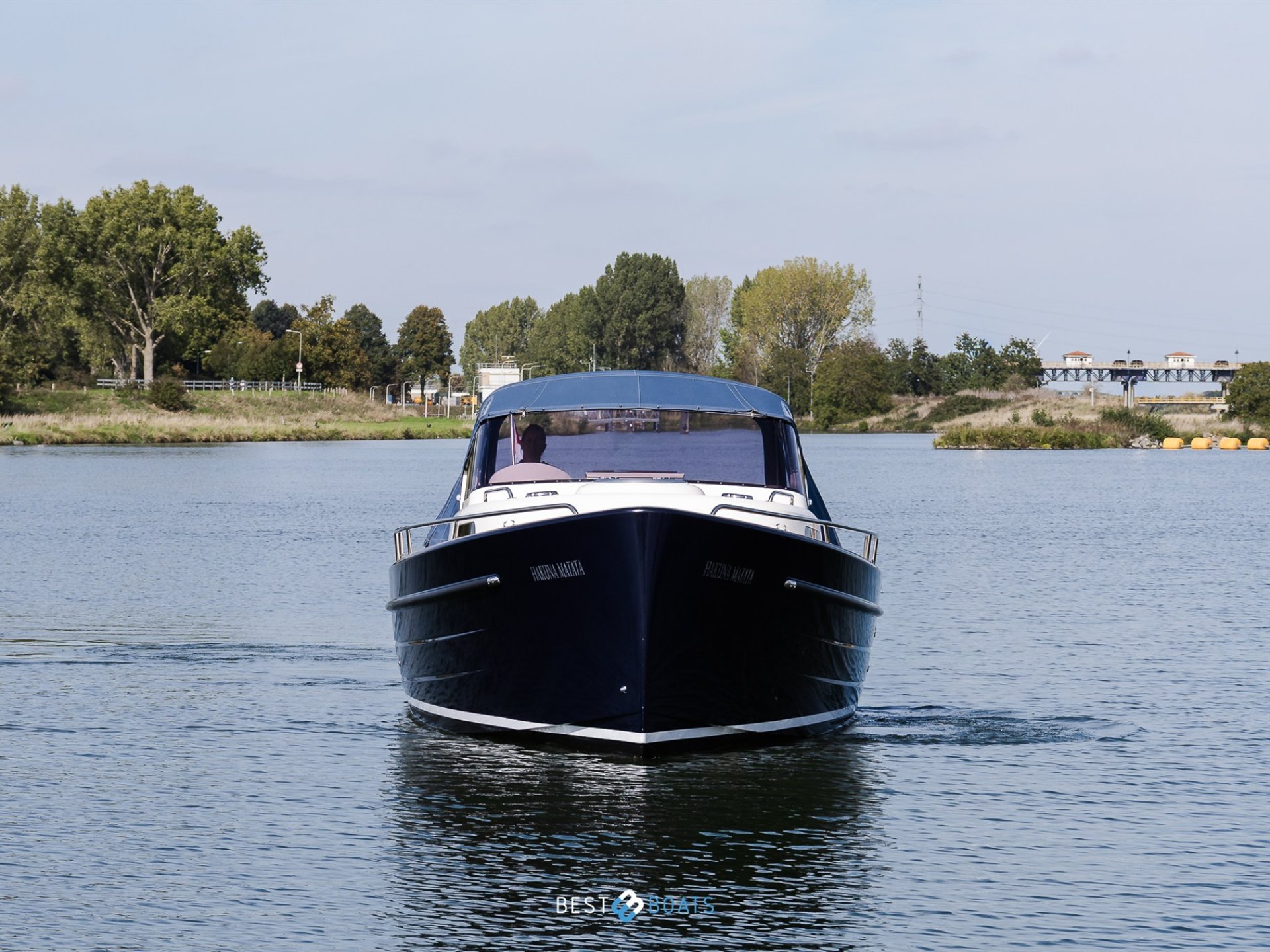 Antaris Seventy7 Cabin