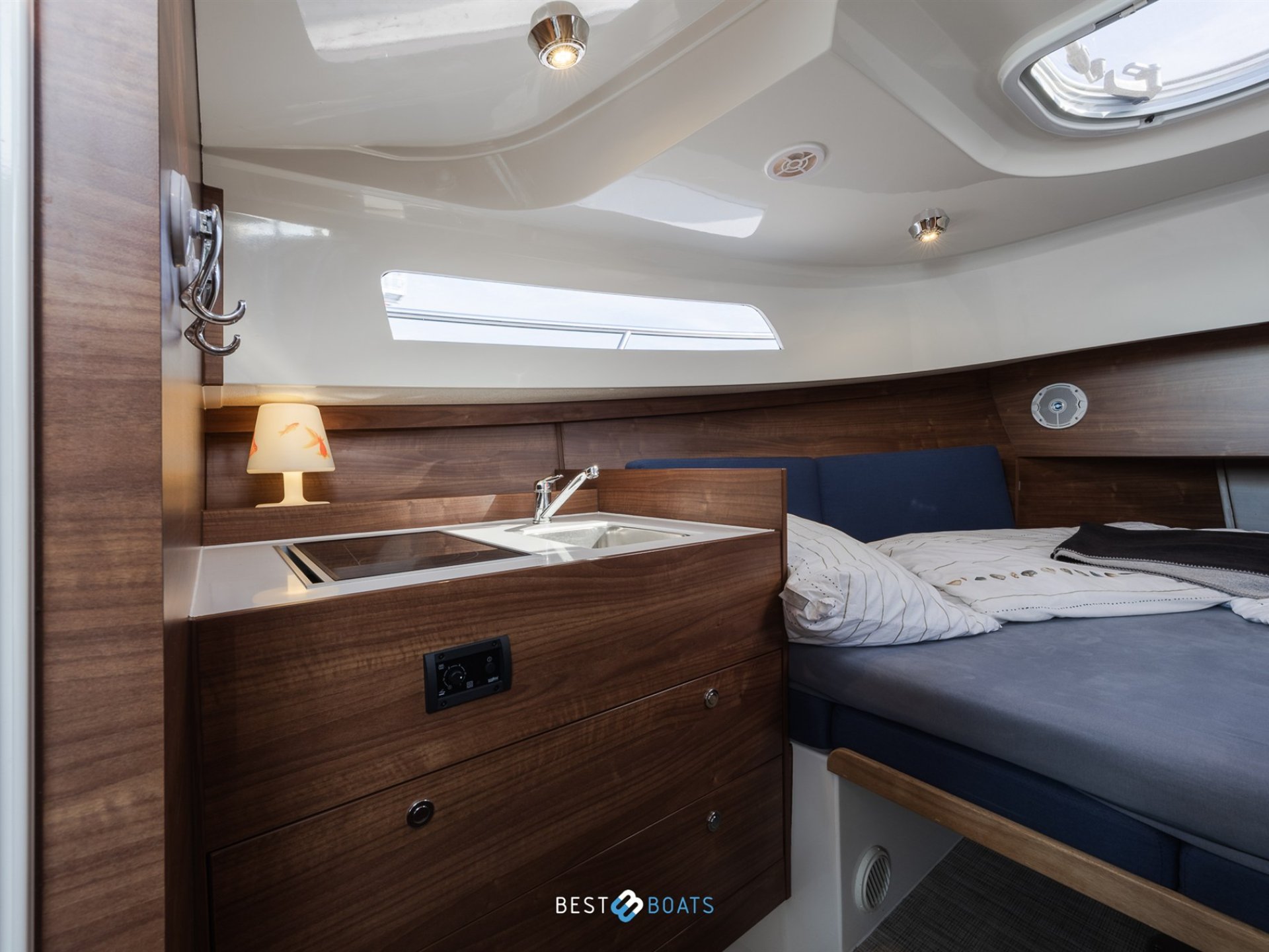 Antaris Seventy7 Cabin