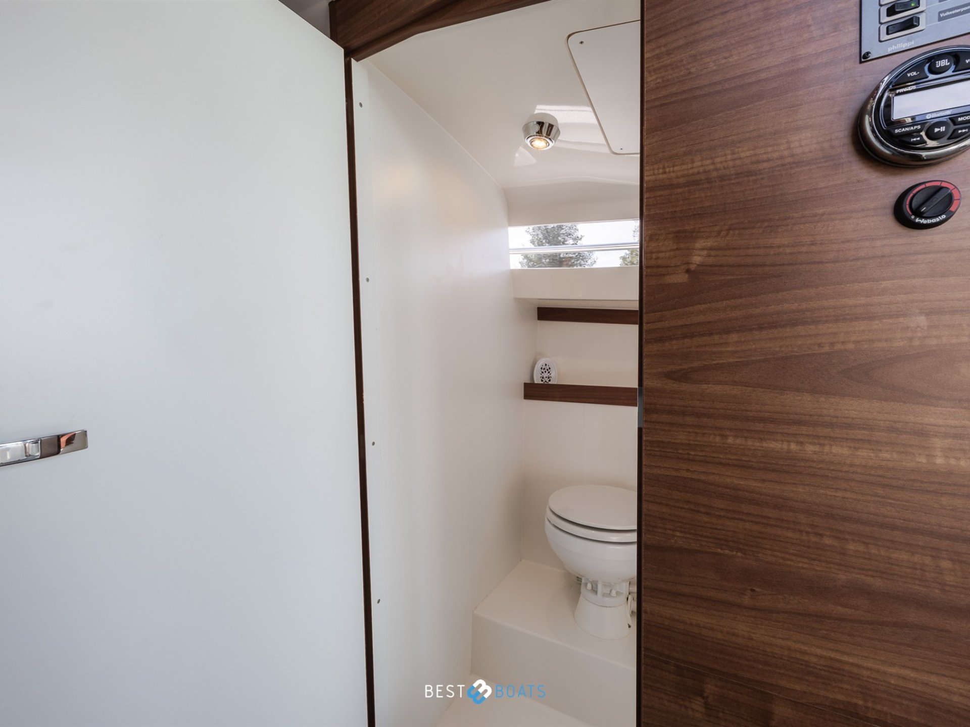 Antaris Seventy7 Cabin