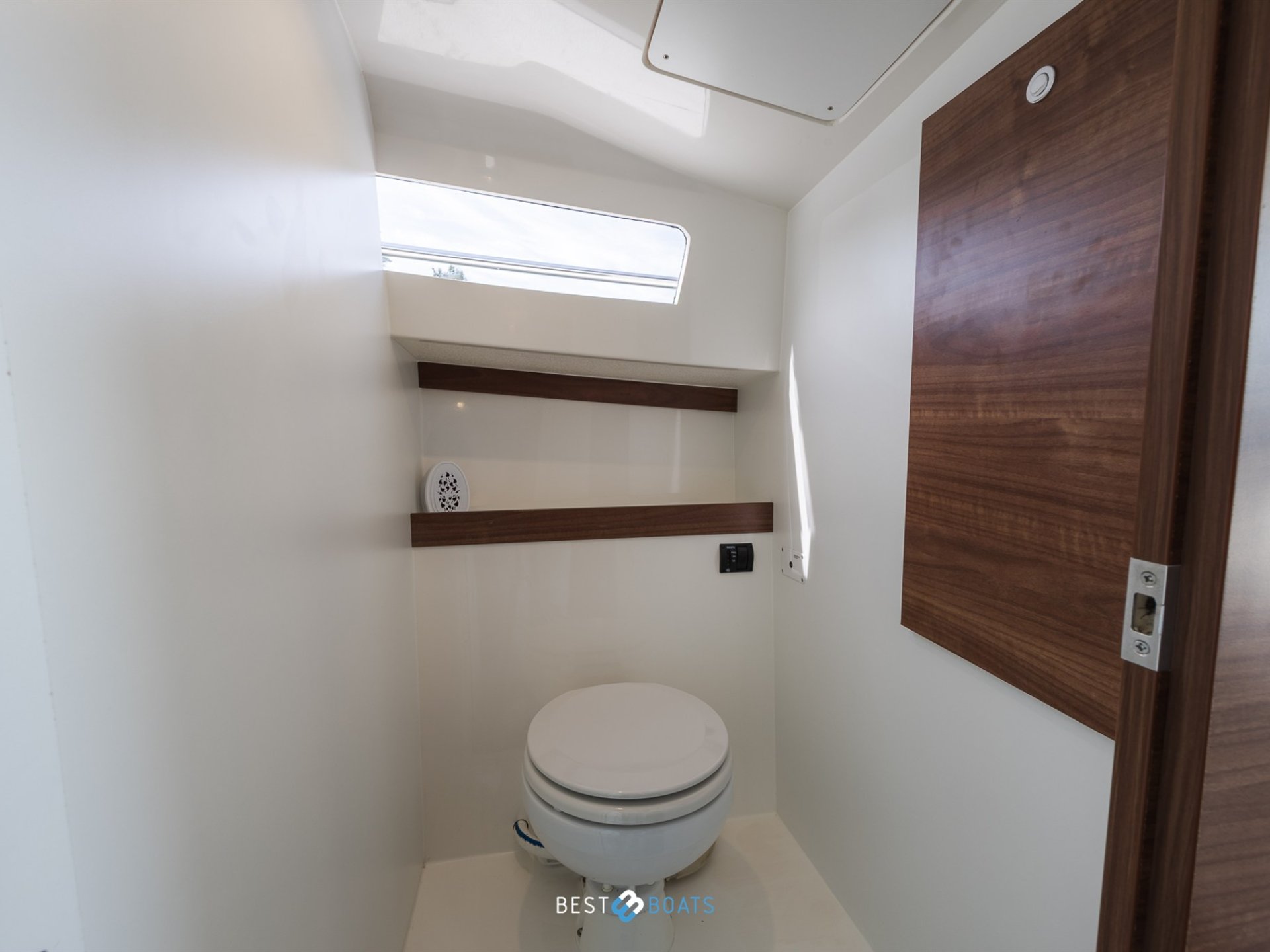 Antaris Seventy7 Cabin