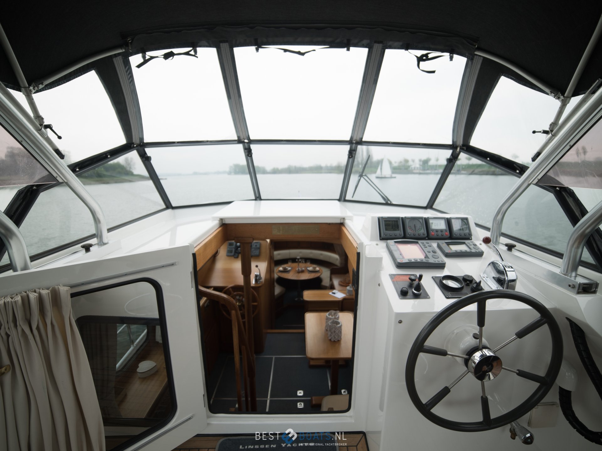 Linssen 37SE