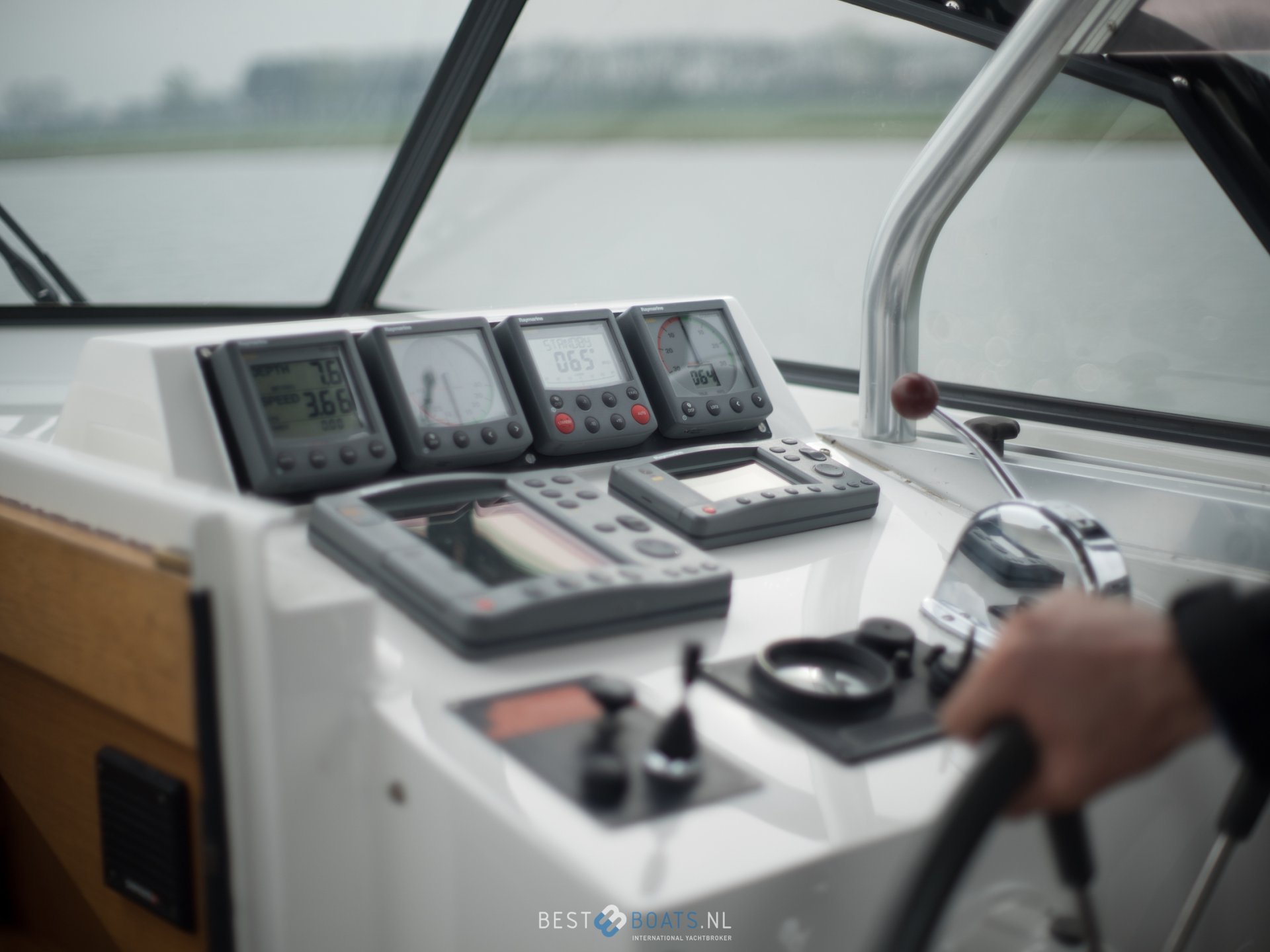Linssen 37SE