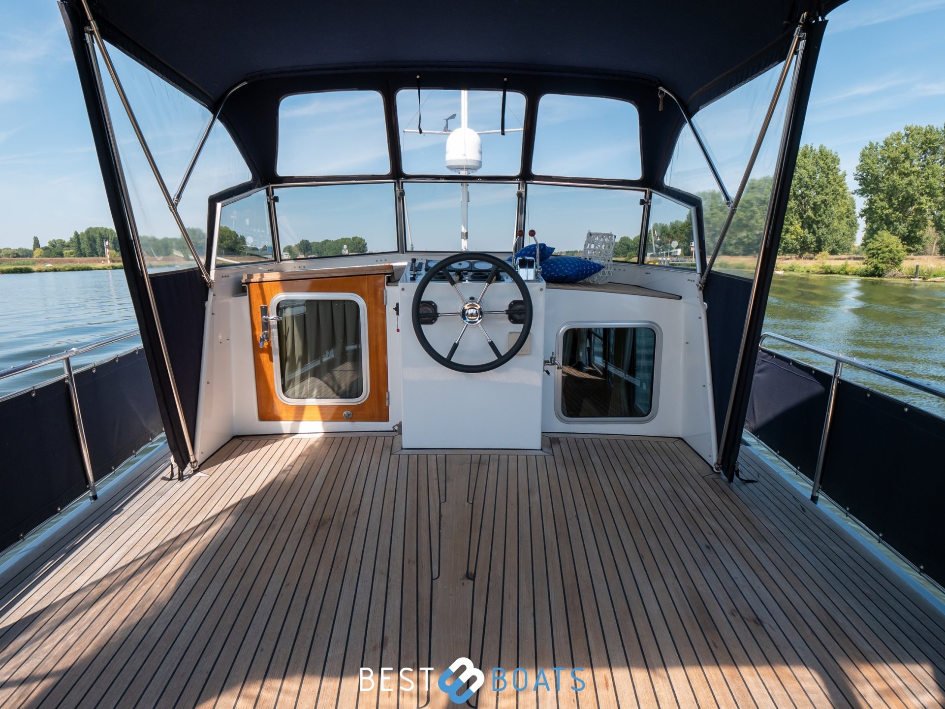 Linssen Classic Sturdy 400 AC Twin