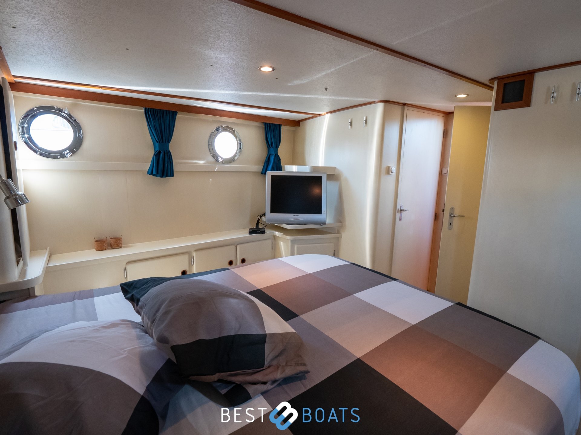 Linssen Classic Sturdy 400 AC Twin
