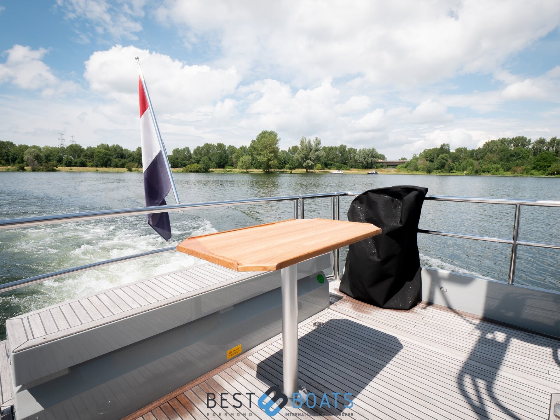 Paragon 31 Flybridge