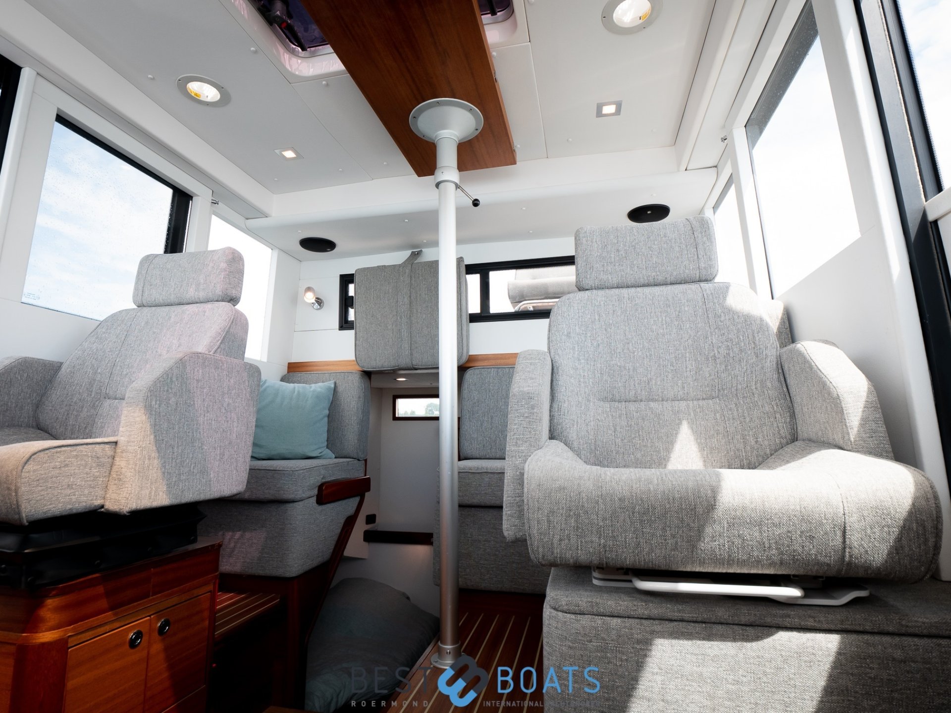 Paragon 31 Flybridge
