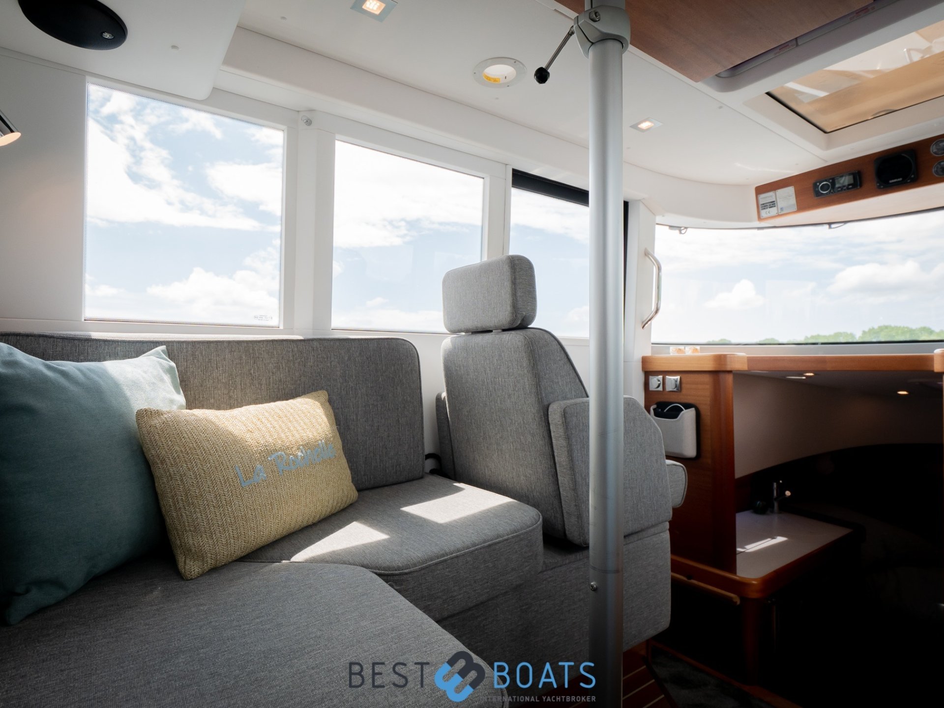 Paragon 31 Flybridge