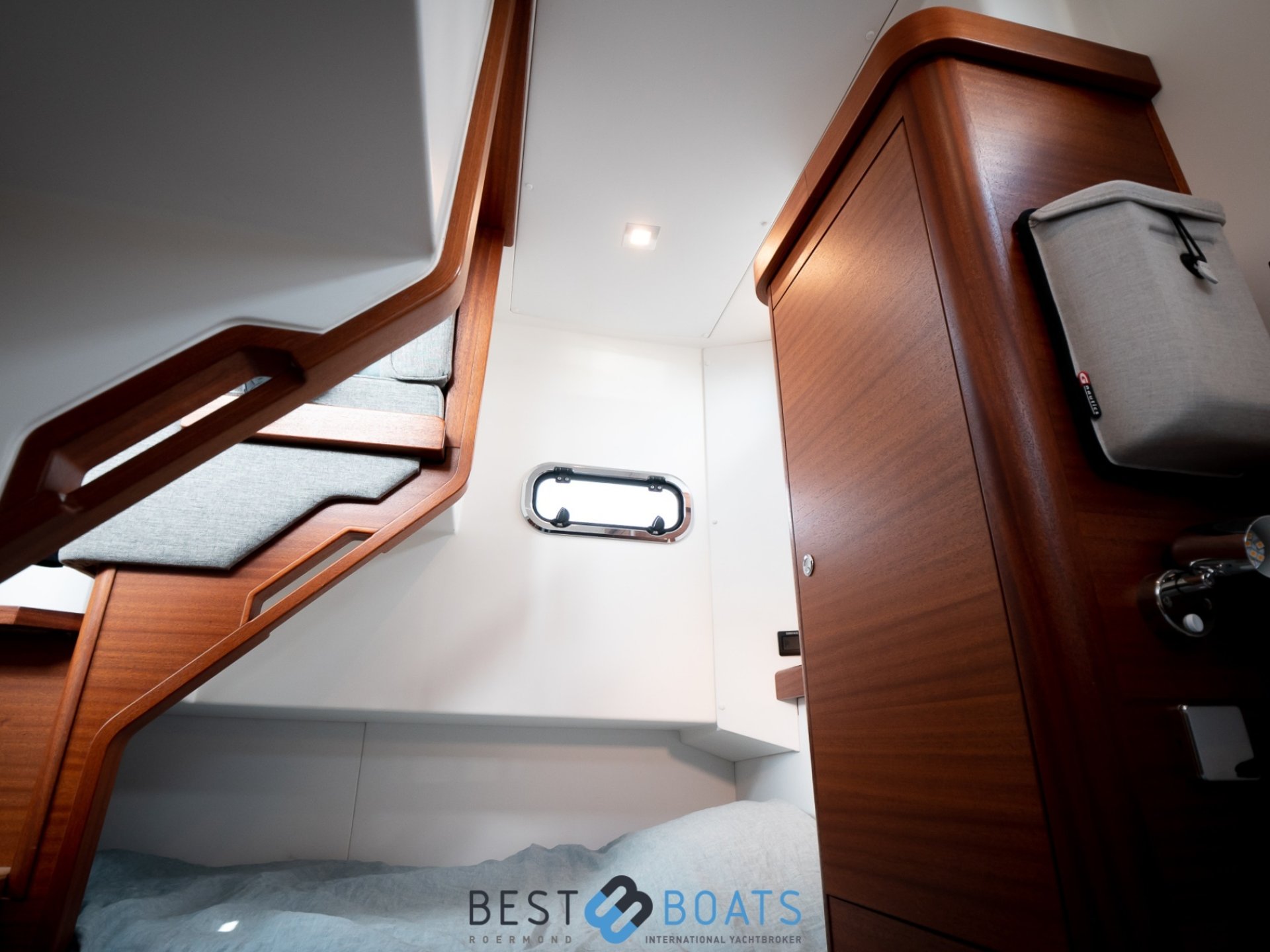 Paragon 31 Flybridge