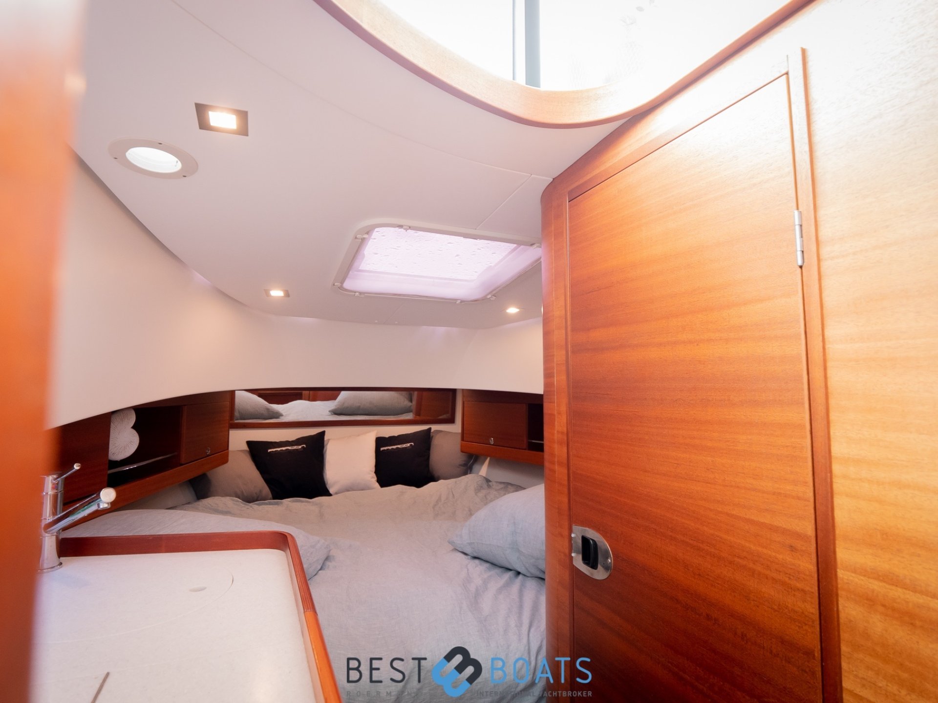 Paragon 31 Flybridge