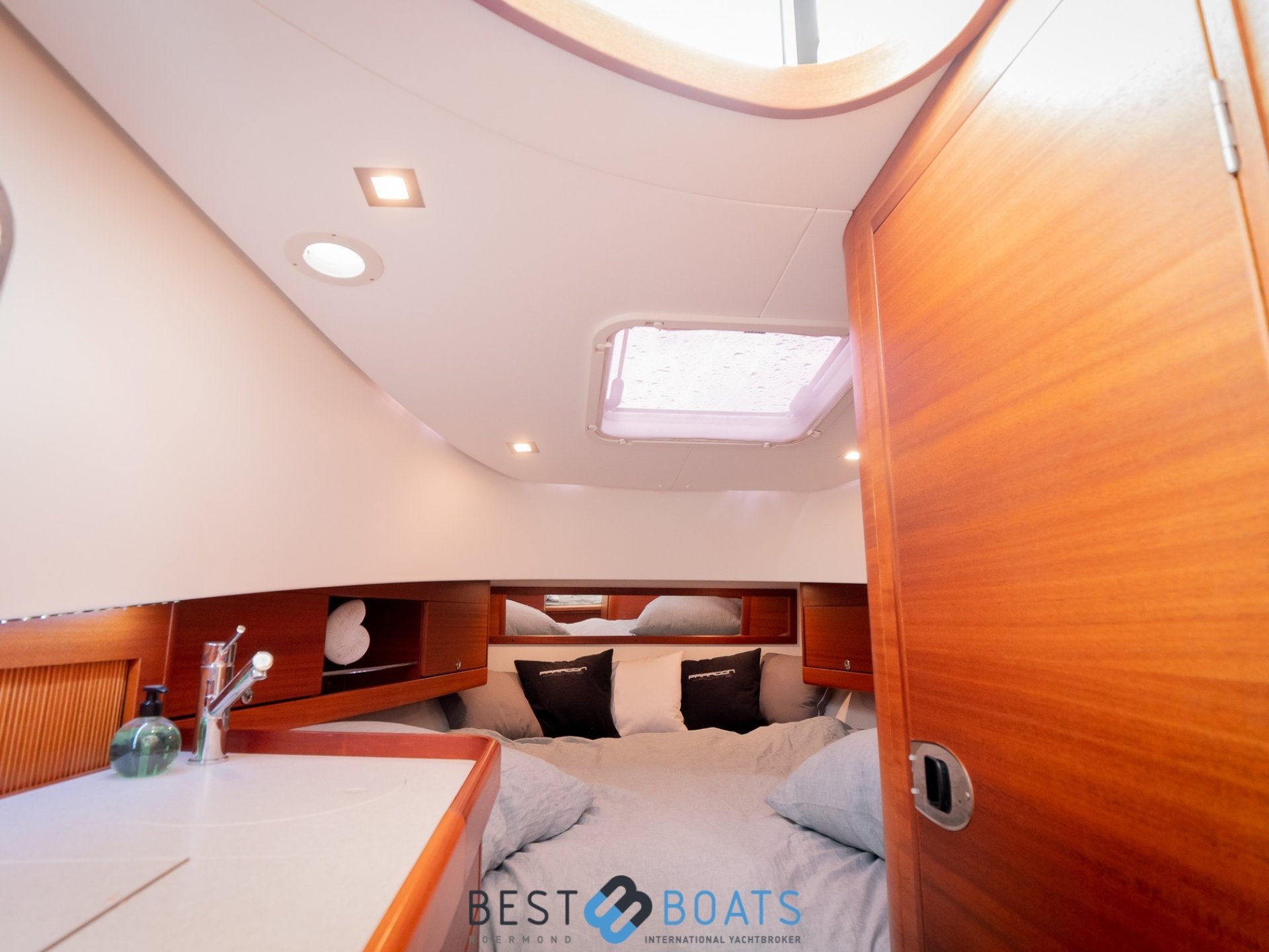 Paragon 31 Flybridge