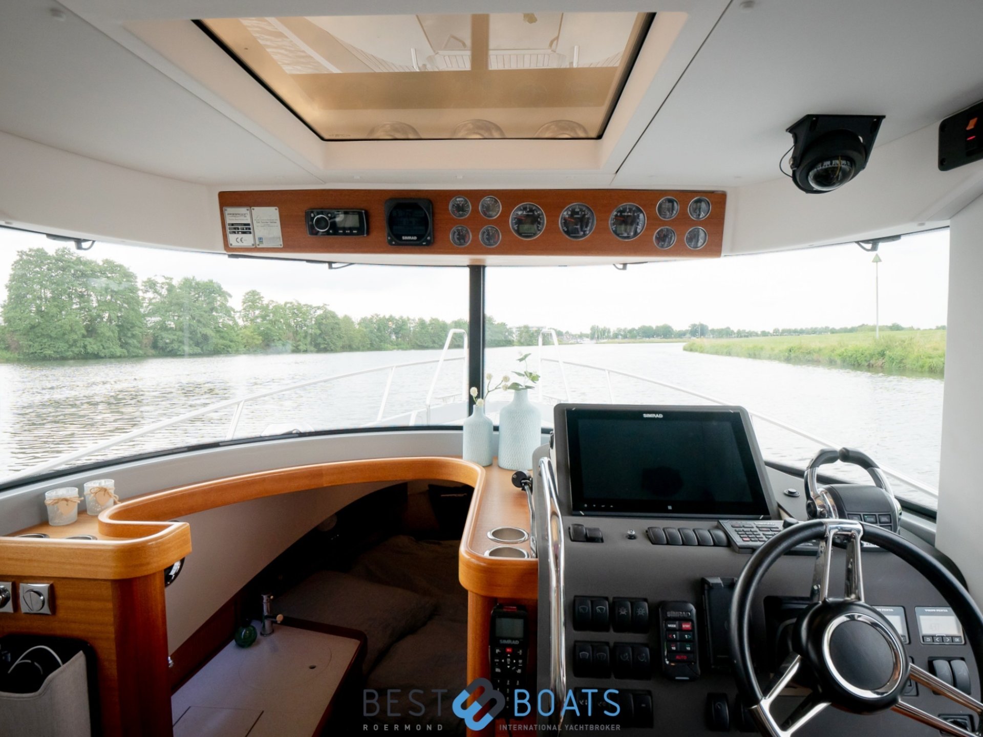 Paragon 31 Flybridge