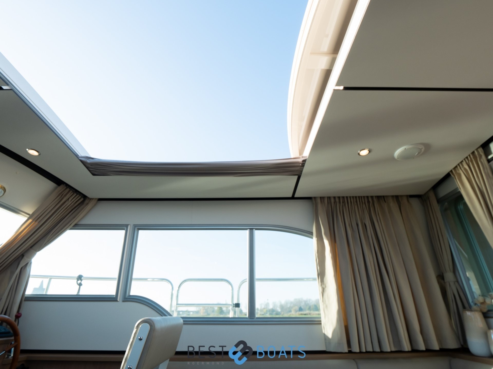 Linssen Grand Sturdy 30.0 Sedan