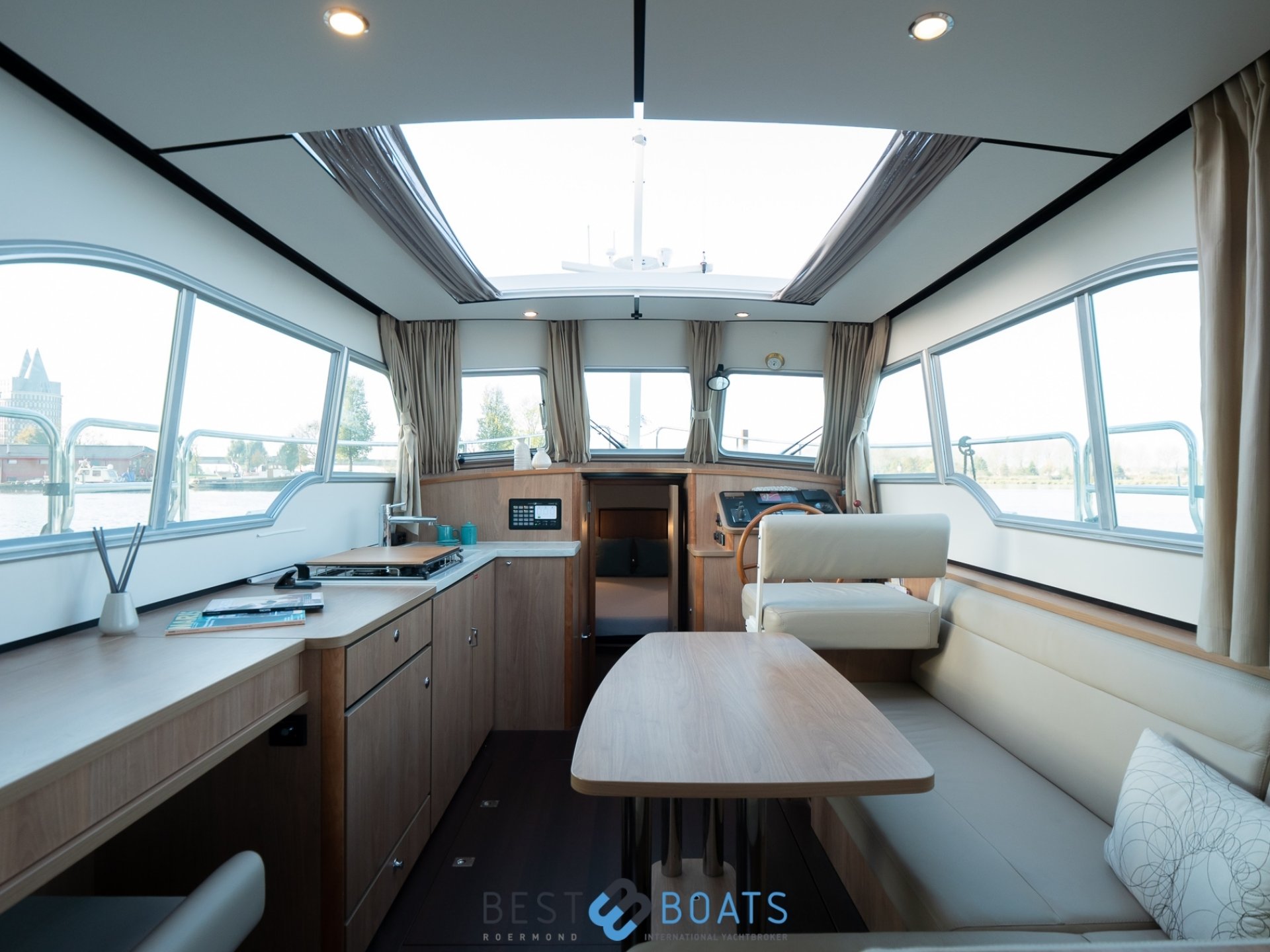 Linssen Grand Sturdy 30.0 Sedan