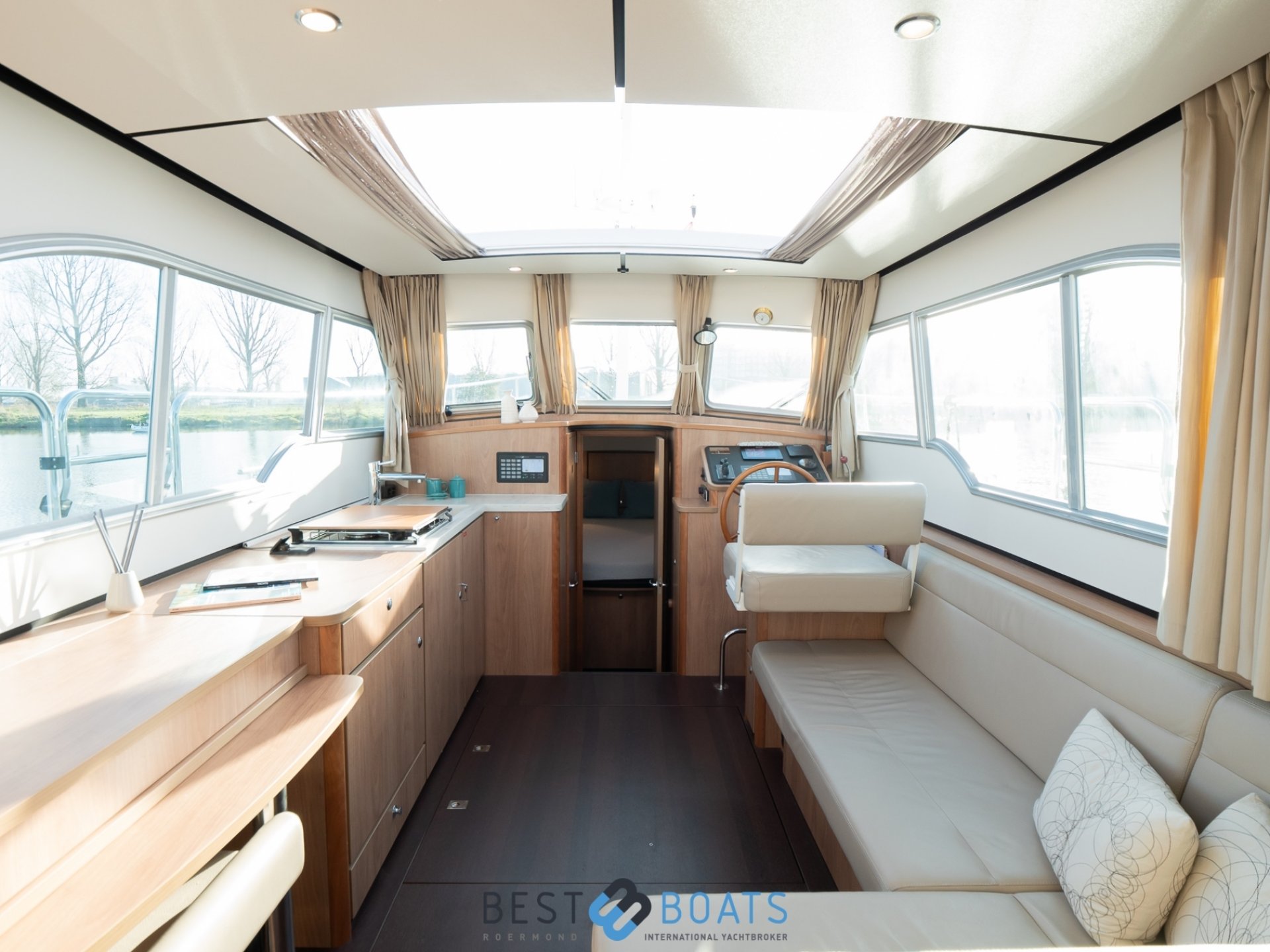 Linssen Grand Sturdy 30.0 Sedan