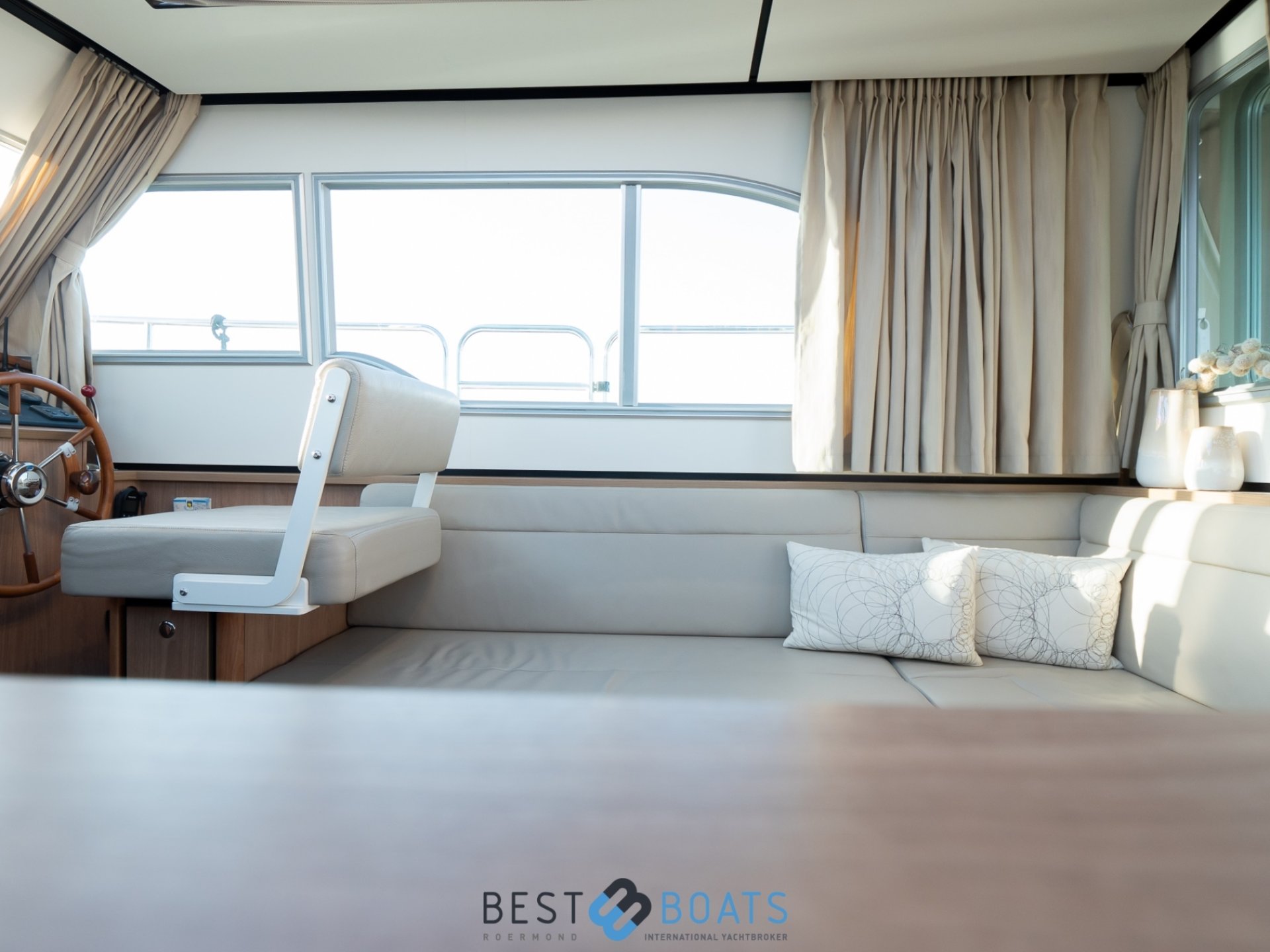 Linssen Grand Sturdy 30.0 Sedan