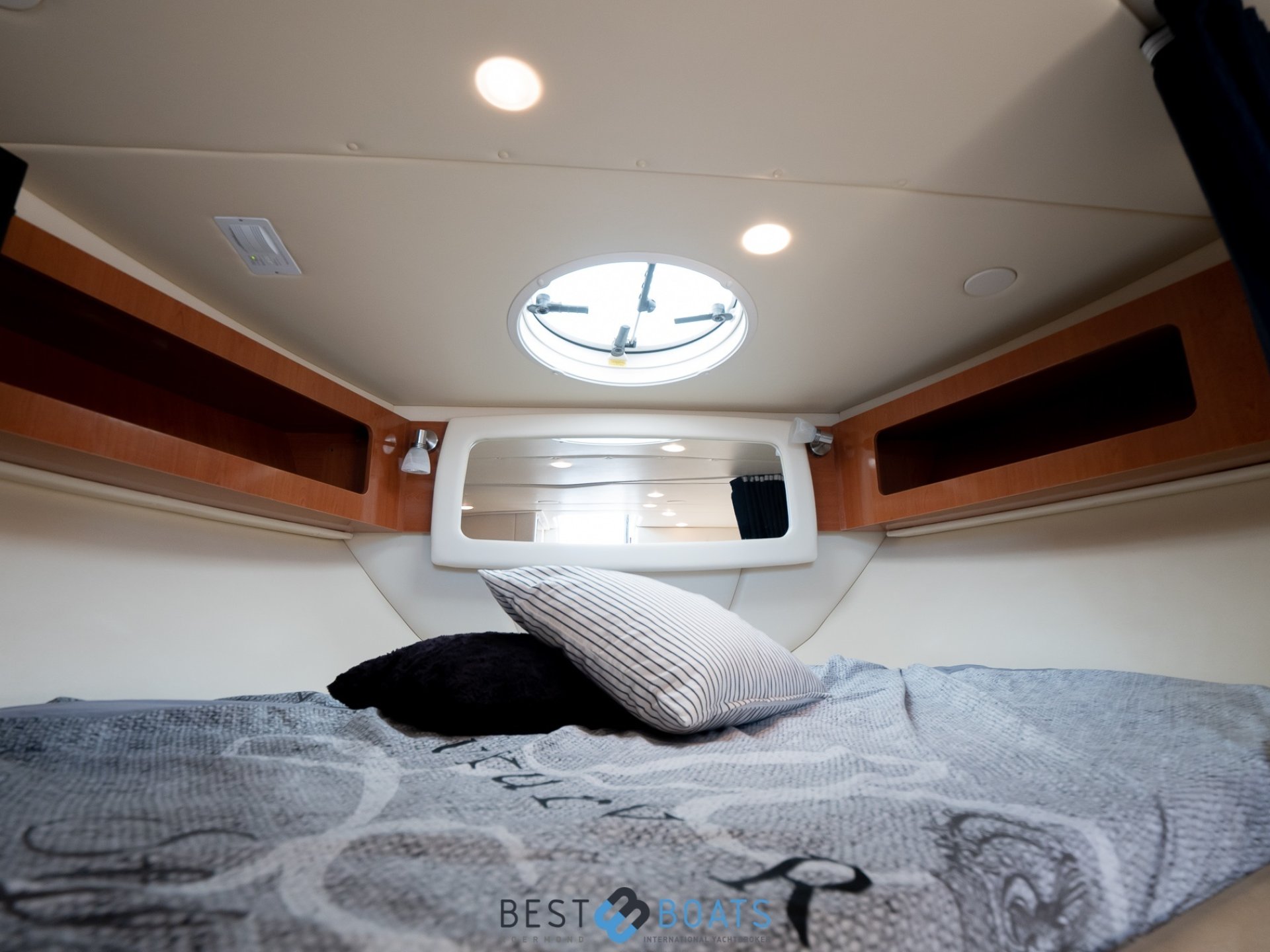 Maxum 2900 SE