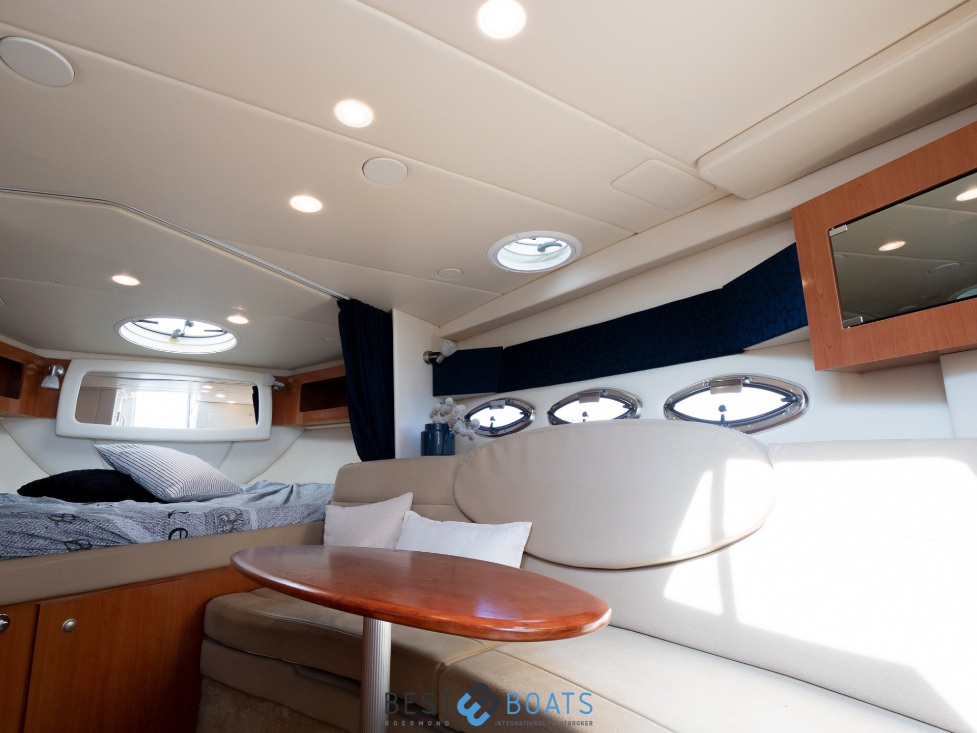 Maxum 2900 SE