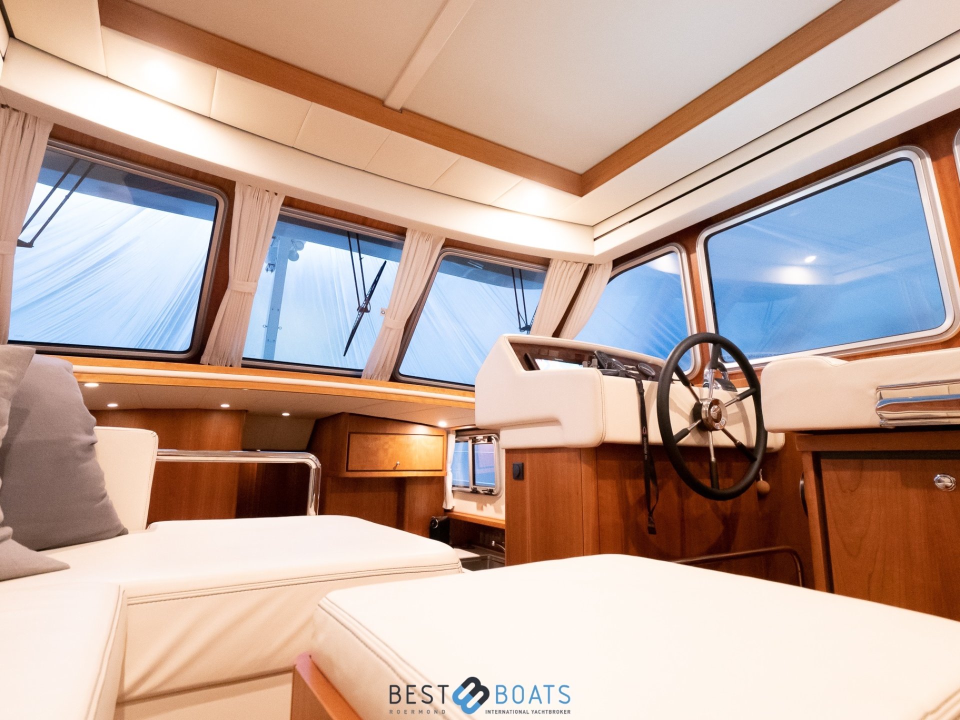 Linssen Grand Sturdy 470 Wheelhouse