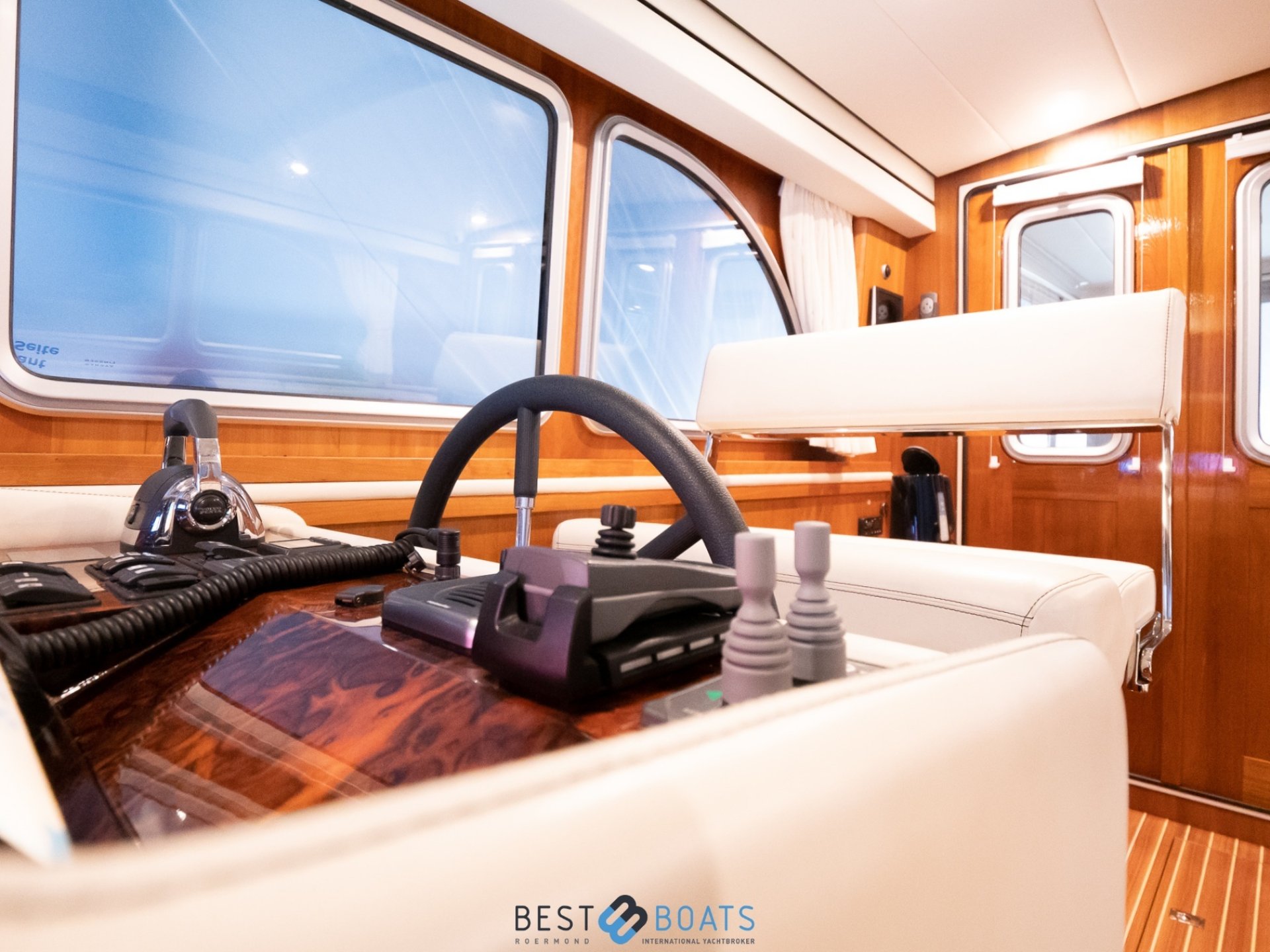 Linssen Grand Sturdy 470 Wheelhouse