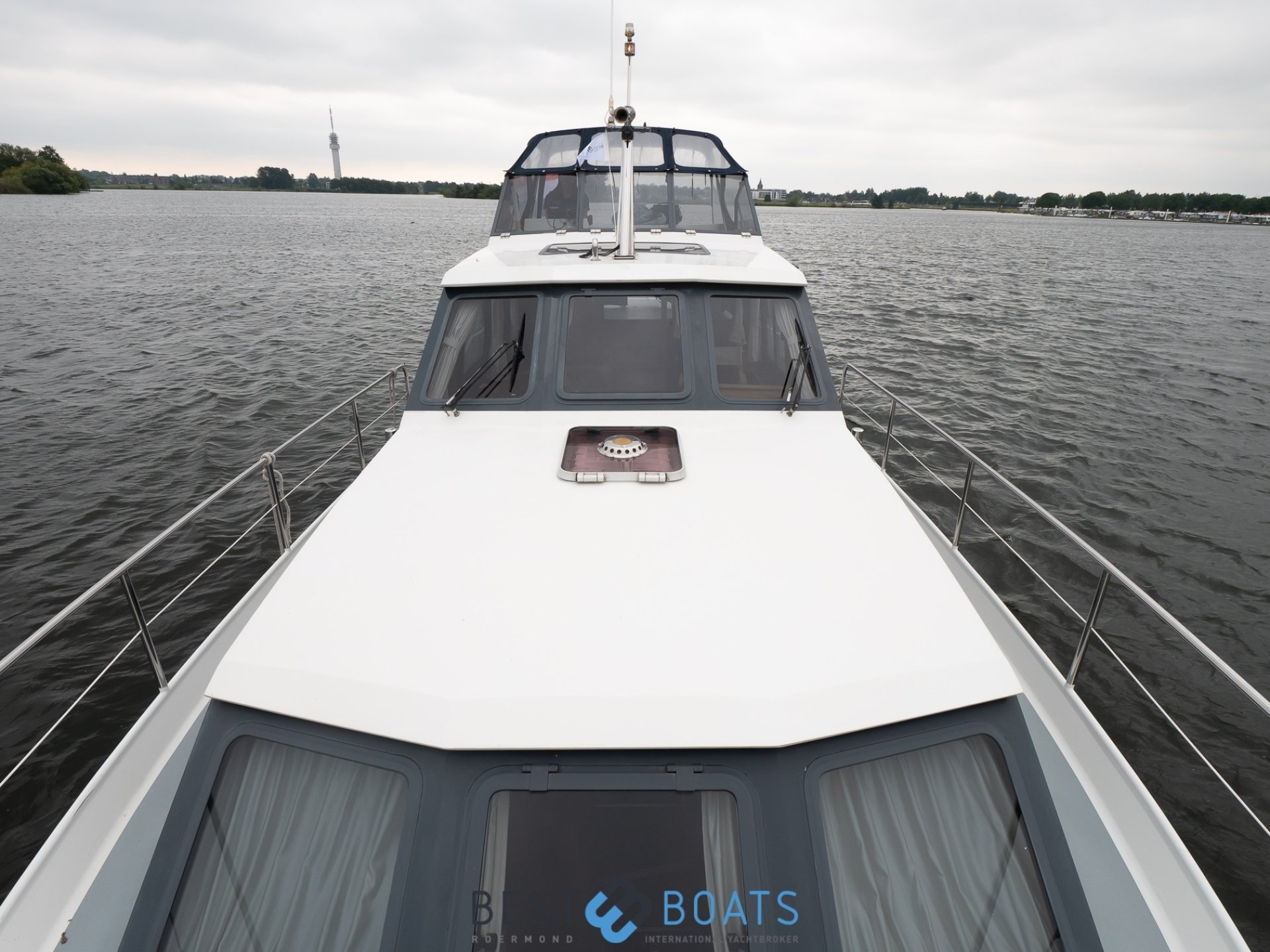 Linssen 37SE