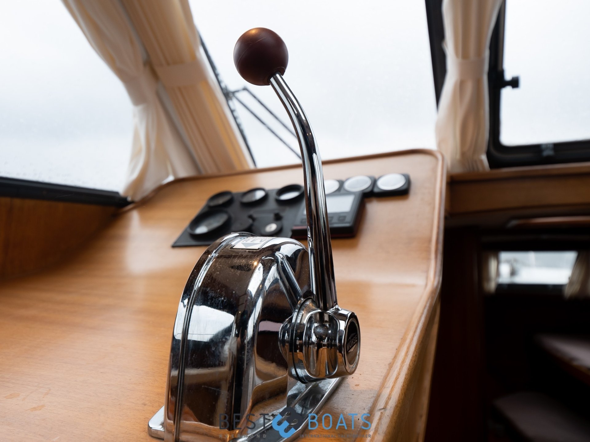 Linssen 37SE