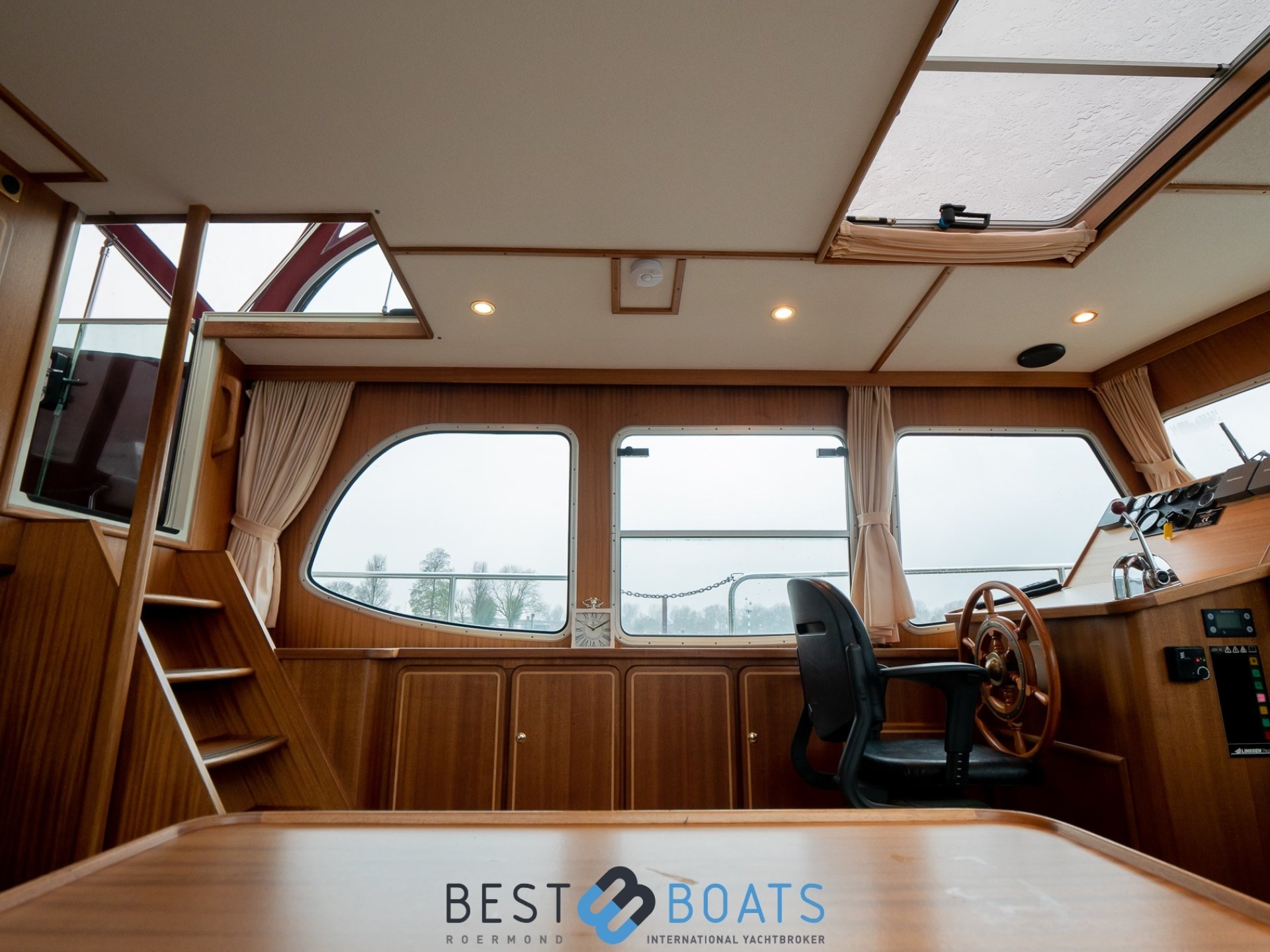 Linssen Dutch Sturdy 380 AC