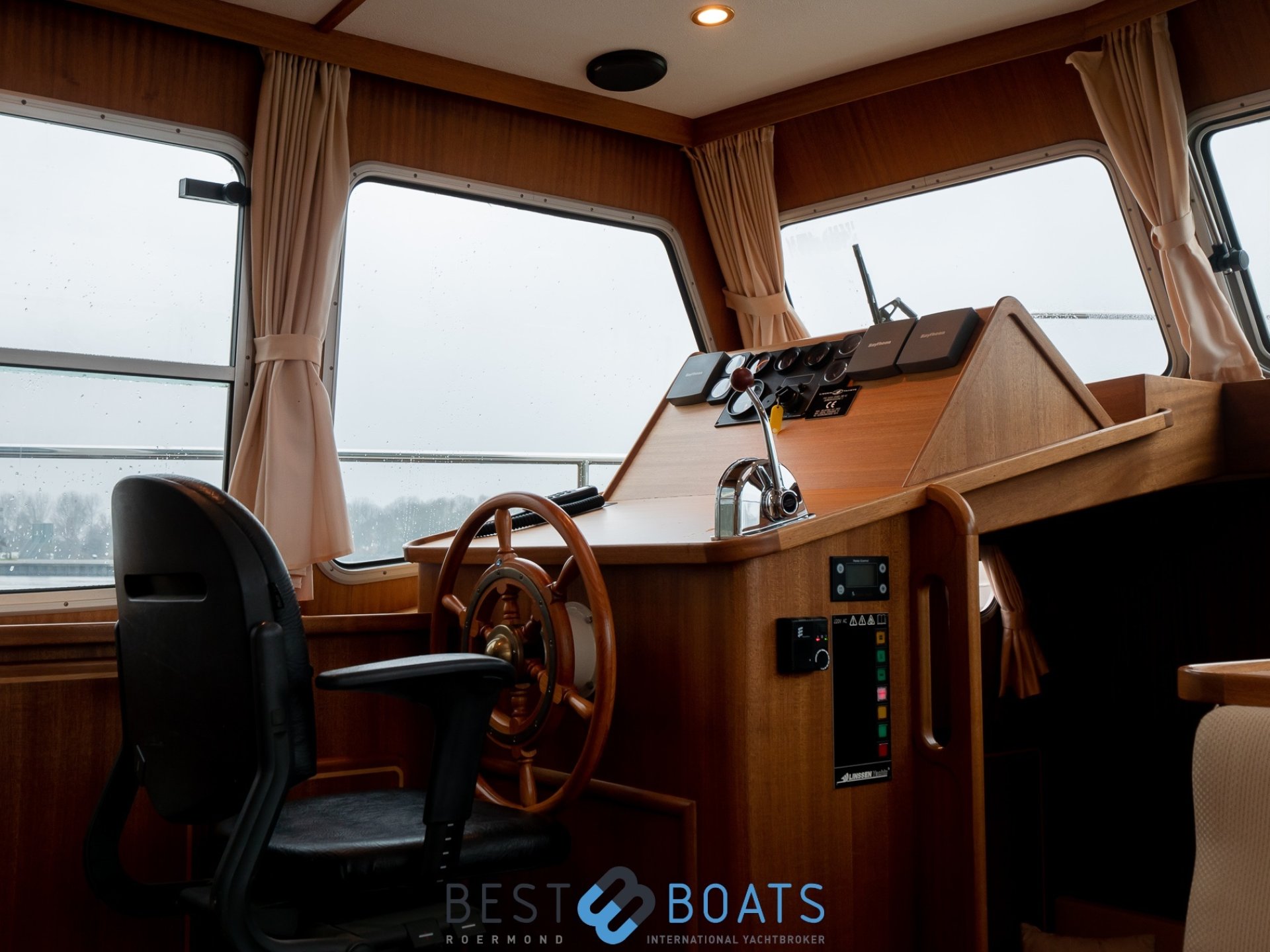 Linssen Dutch Sturdy 380 AC