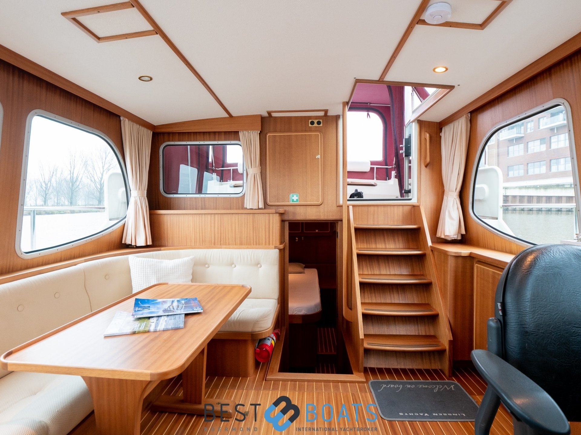 Linssen Dutch Sturdy 380 AC