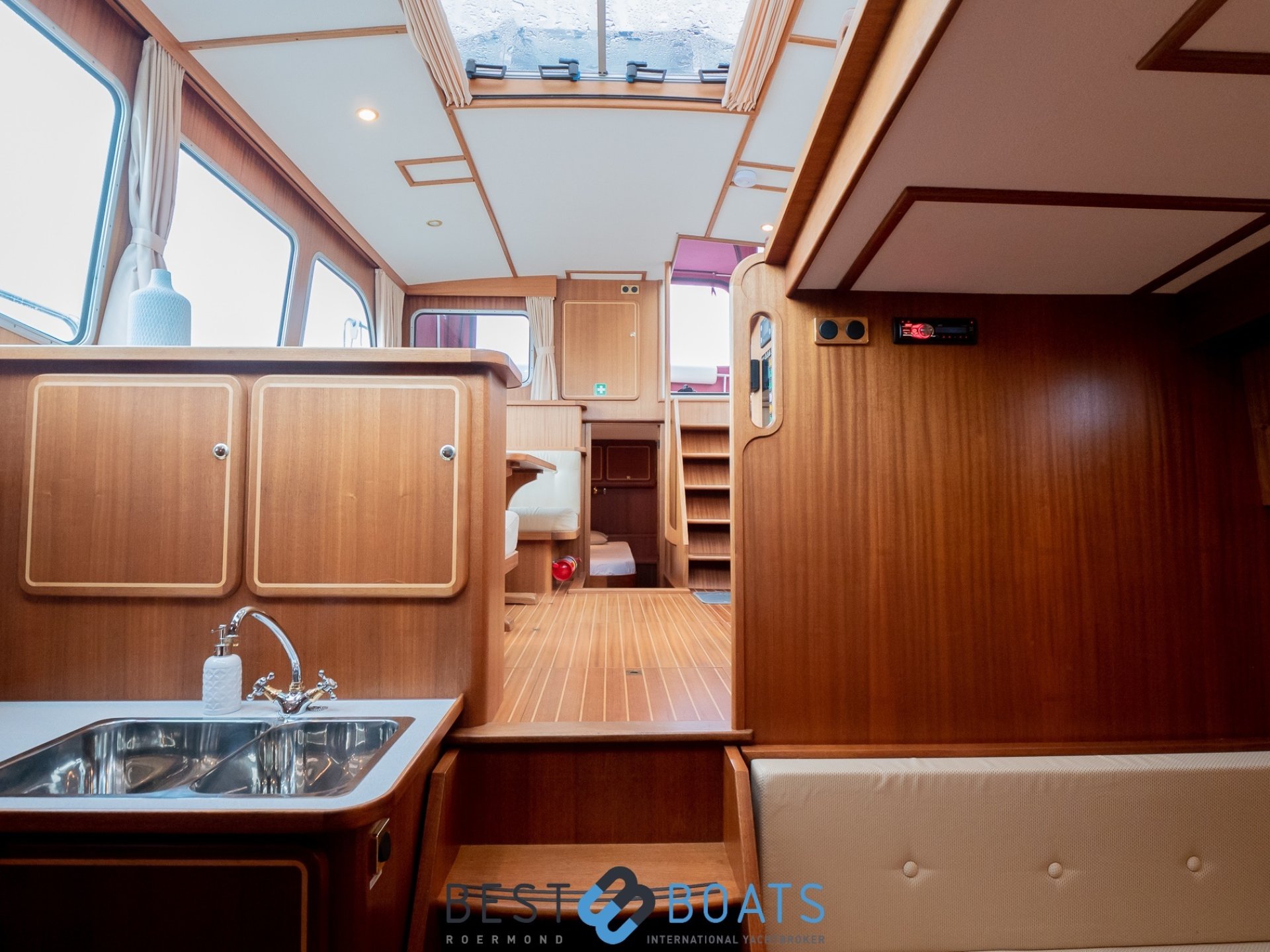 Linssen Dutch Sturdy 380 AC