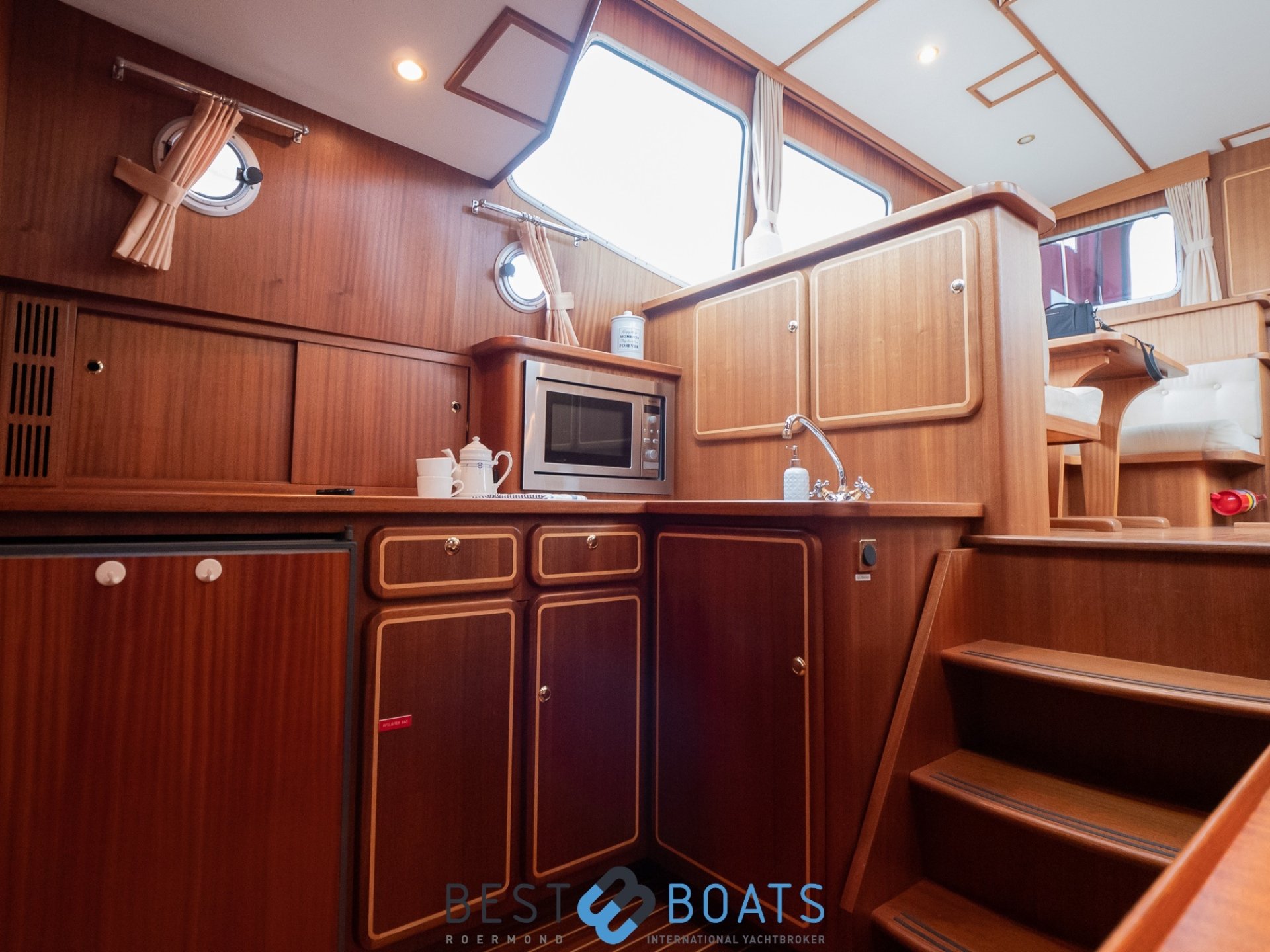 Linssen Dutch Sturdy 380 AC