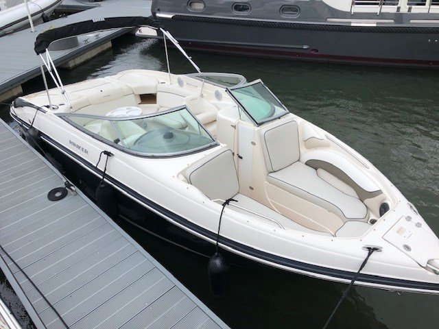 Rinker Captiva 246 Bowrider