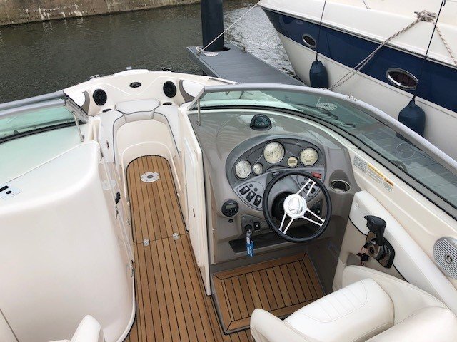Rinker Captiva 246 Bowrider