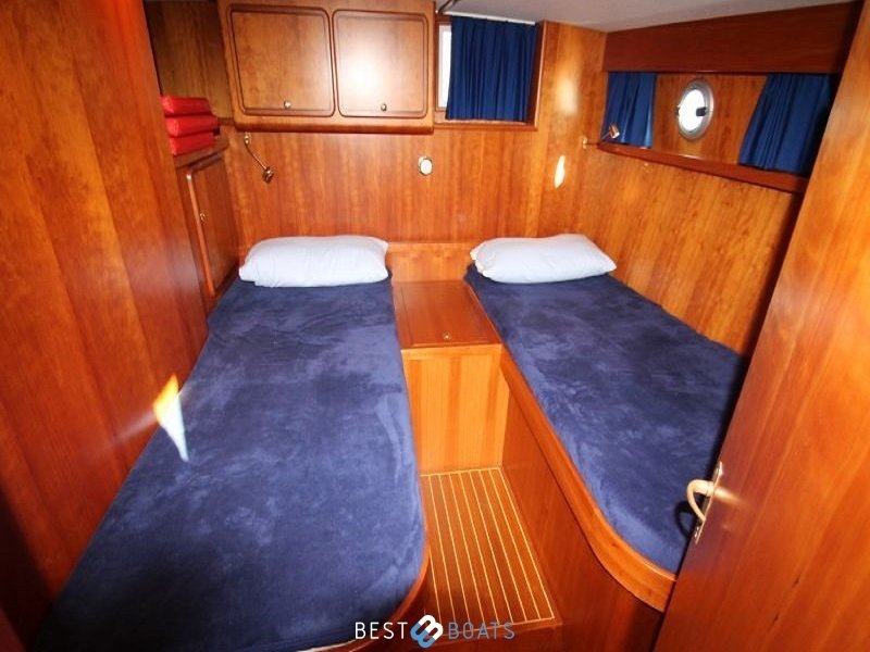 Dutch Sturdy 380 AC - Wumbaba - 2021-1414
