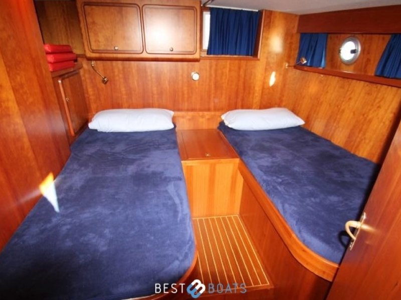 Dutch Sturdy 380 AC - Wumbaba - 2021-1414